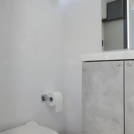 Barco-apartamento Atlantis *