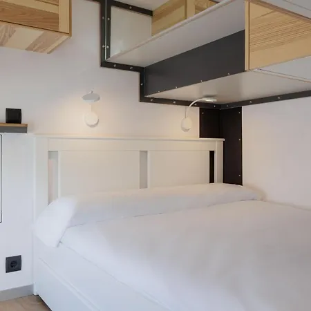Barco-apartamento Atlantis Hotel en barco *